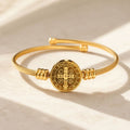 Pulsera de Protección de San Benito – Dorada